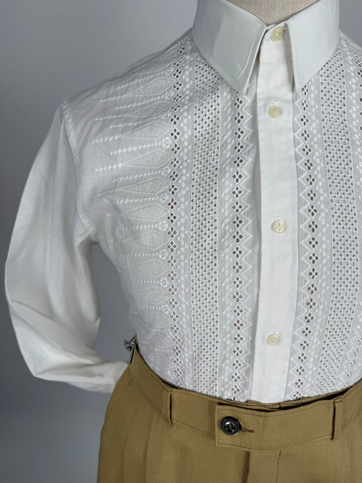 Camicia anni ‘70 con ricami traforati - XS/S collo 38