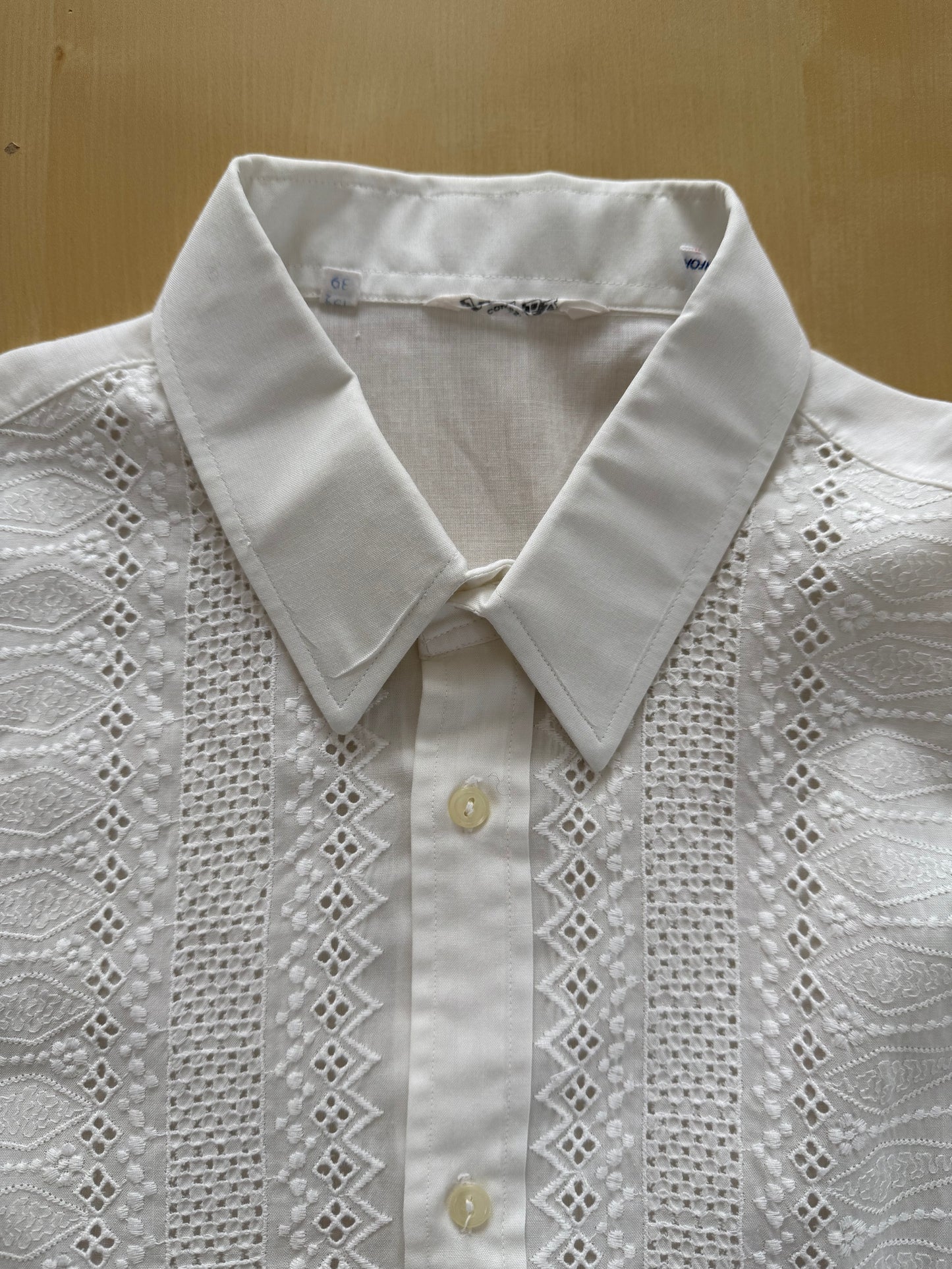 Camicia anni ‘70 con ricami traforati - XS/S collo 38