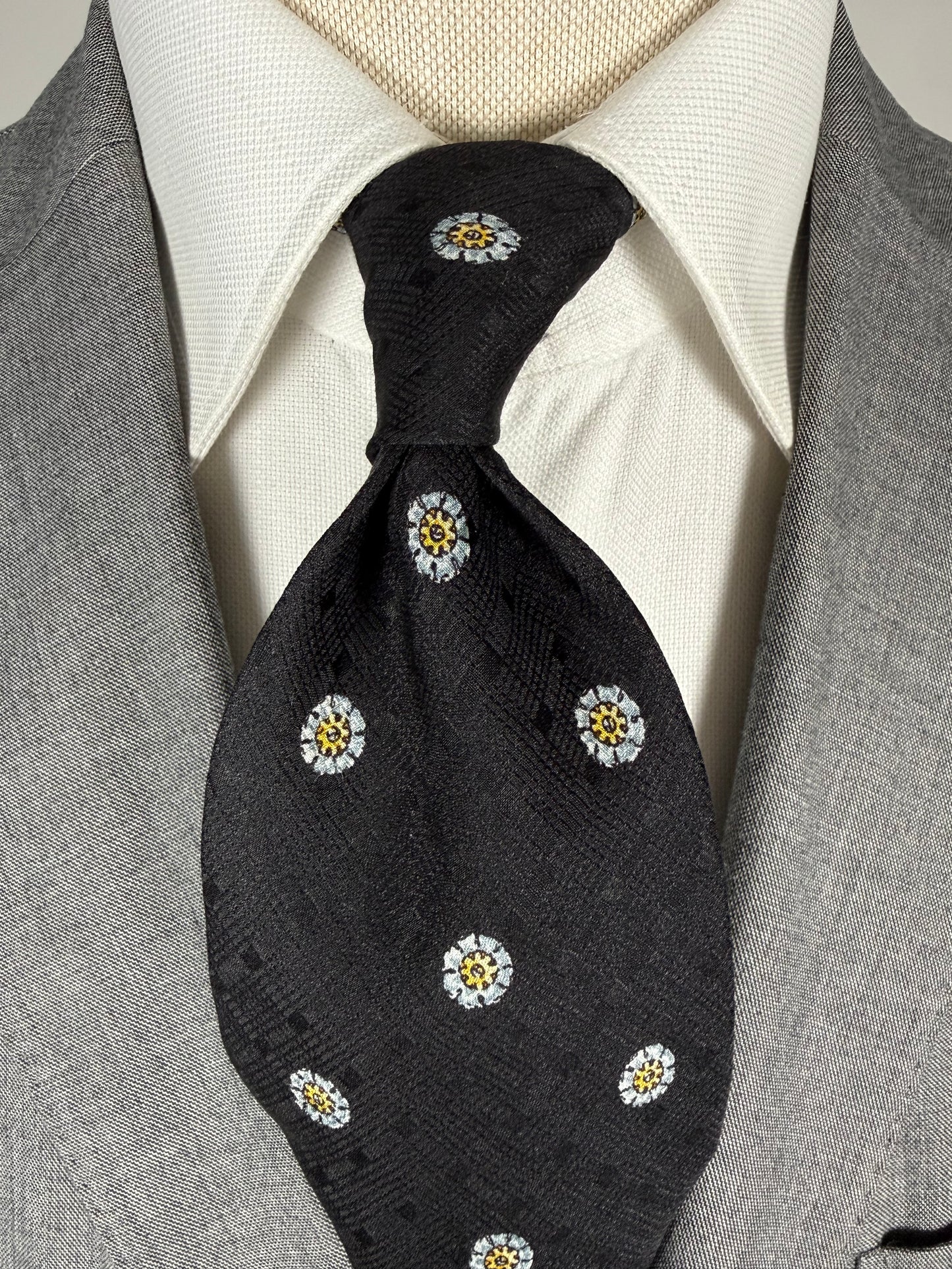 Cravatta Versace jacquard stampa barocca
