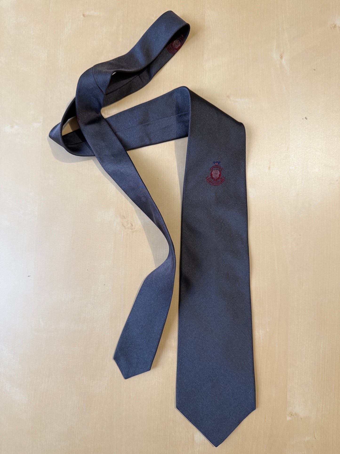 Cravatta Emporio Armani color antracite con logo