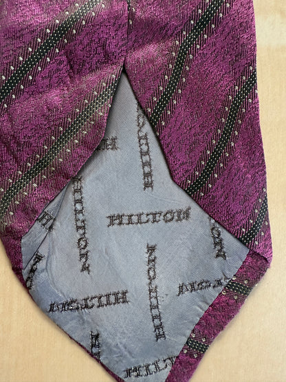 Cravatta Hilton anni ‘80 rosa jacquard a righe