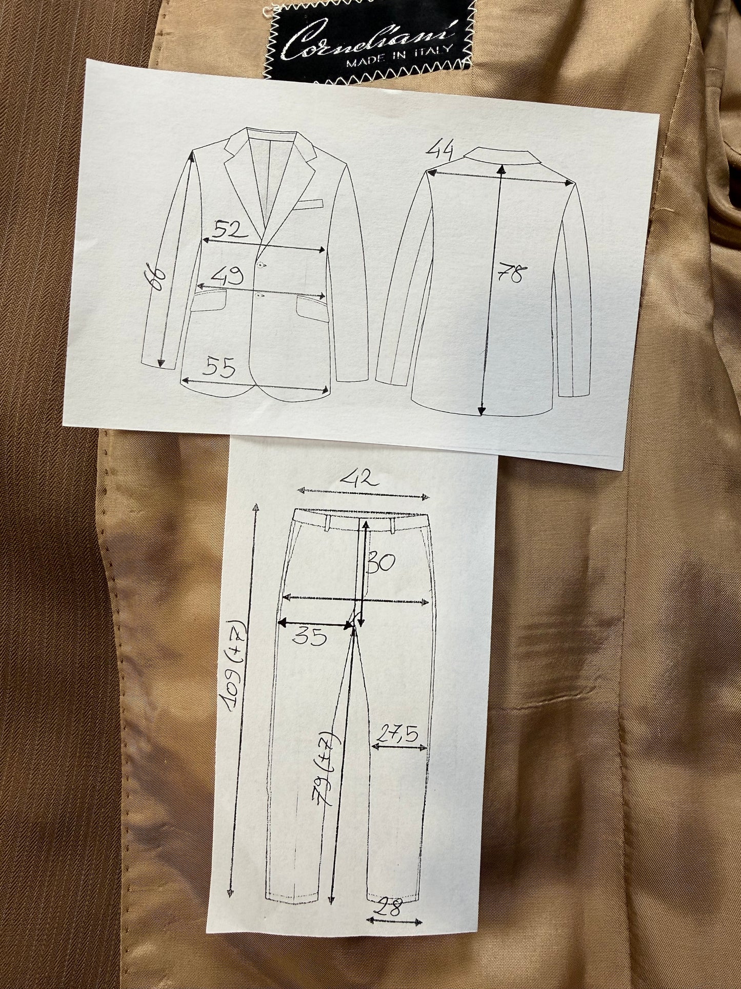 Completo Corneliani anni ‘70 lana pettinata marrone - tg. 48