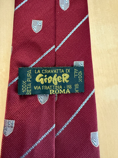 Cravatta regimental con stemmi