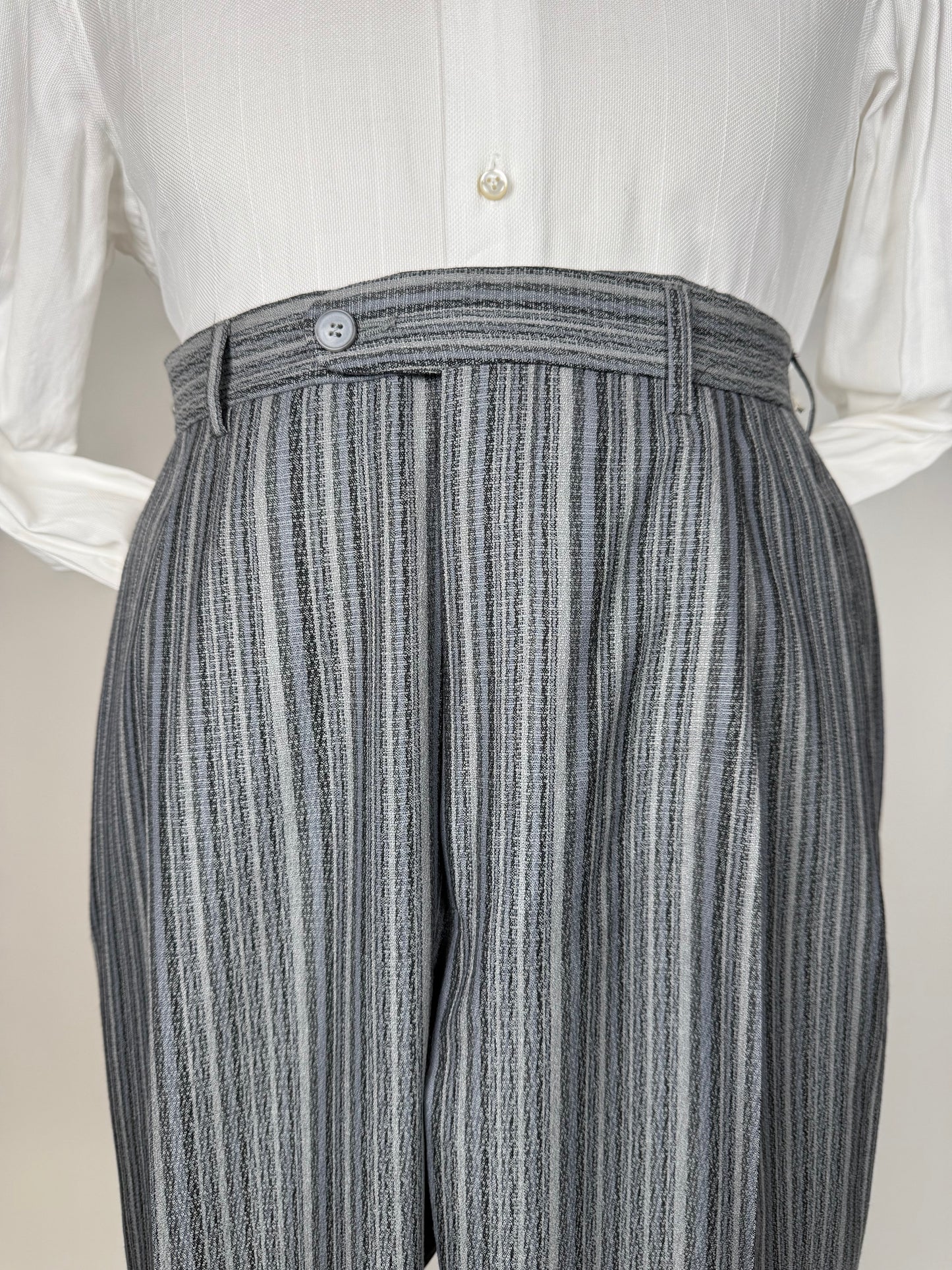 Pantaloni anni ‘80 in fresco lana grigio striato (NOS) - tg. 52