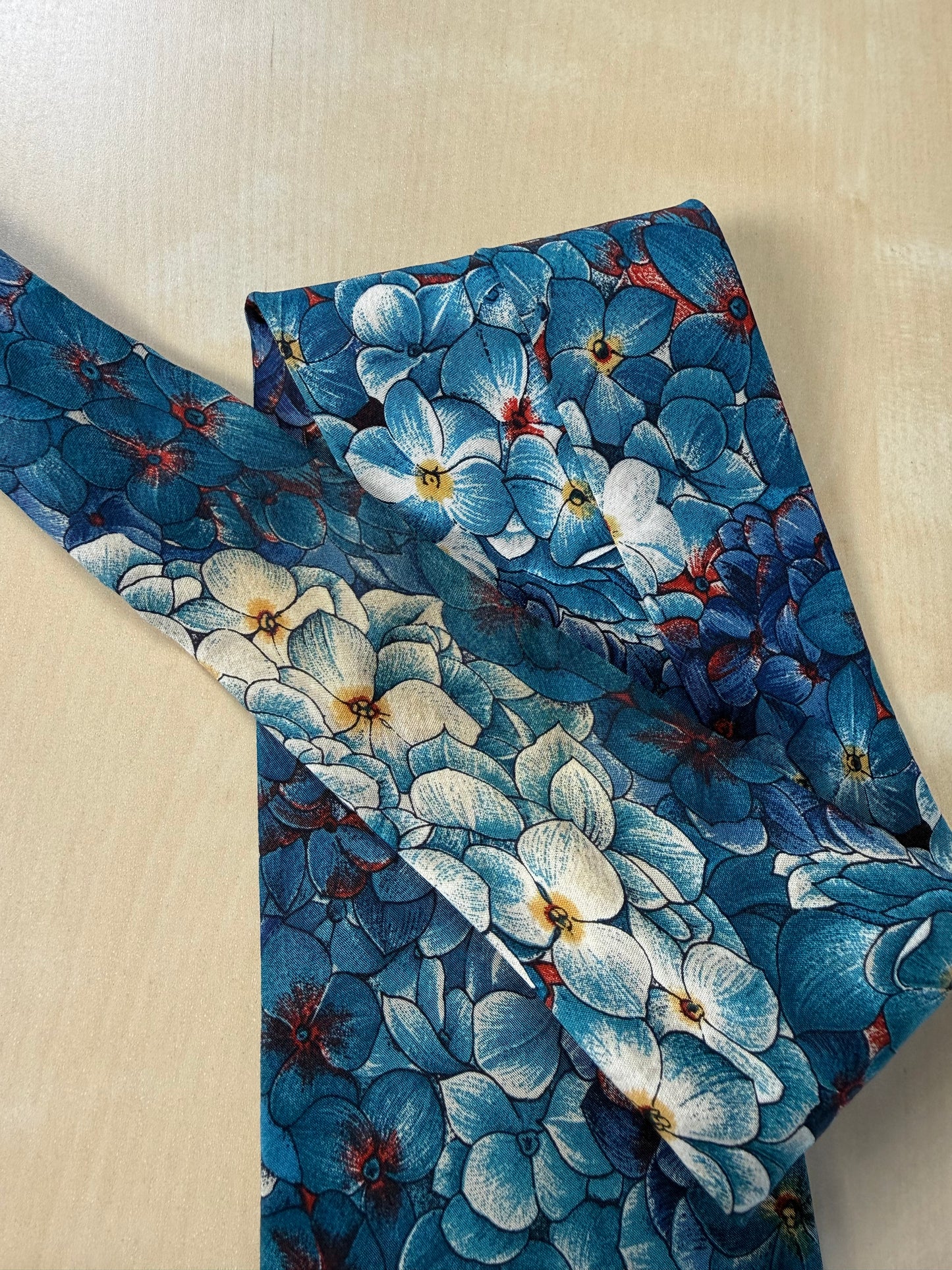 Cravatta Yves Saint Laurent vintage floreale
