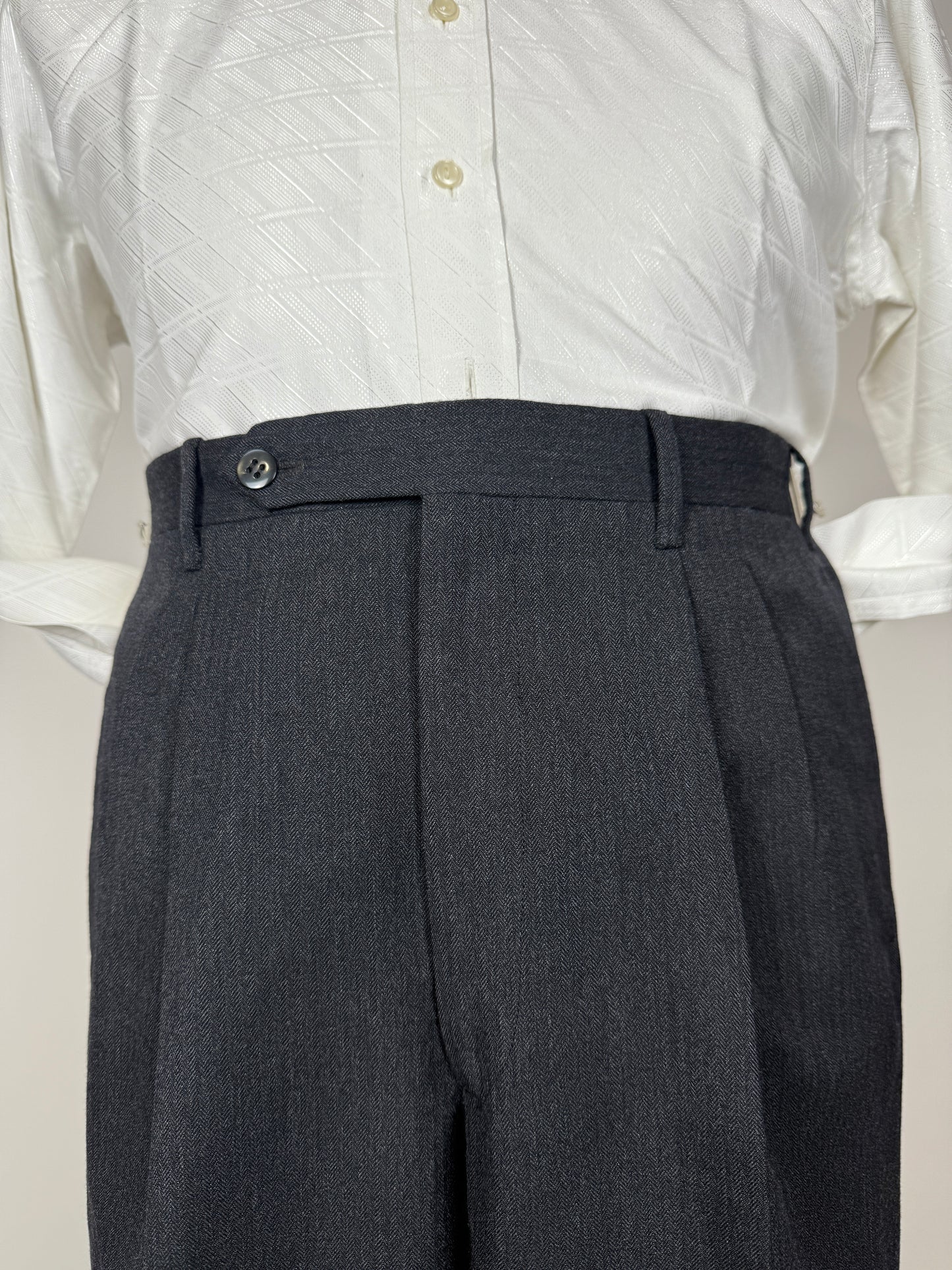 Completo su misura De Paz anni ‘70/‘80 antracite spigato - tg. 46/48