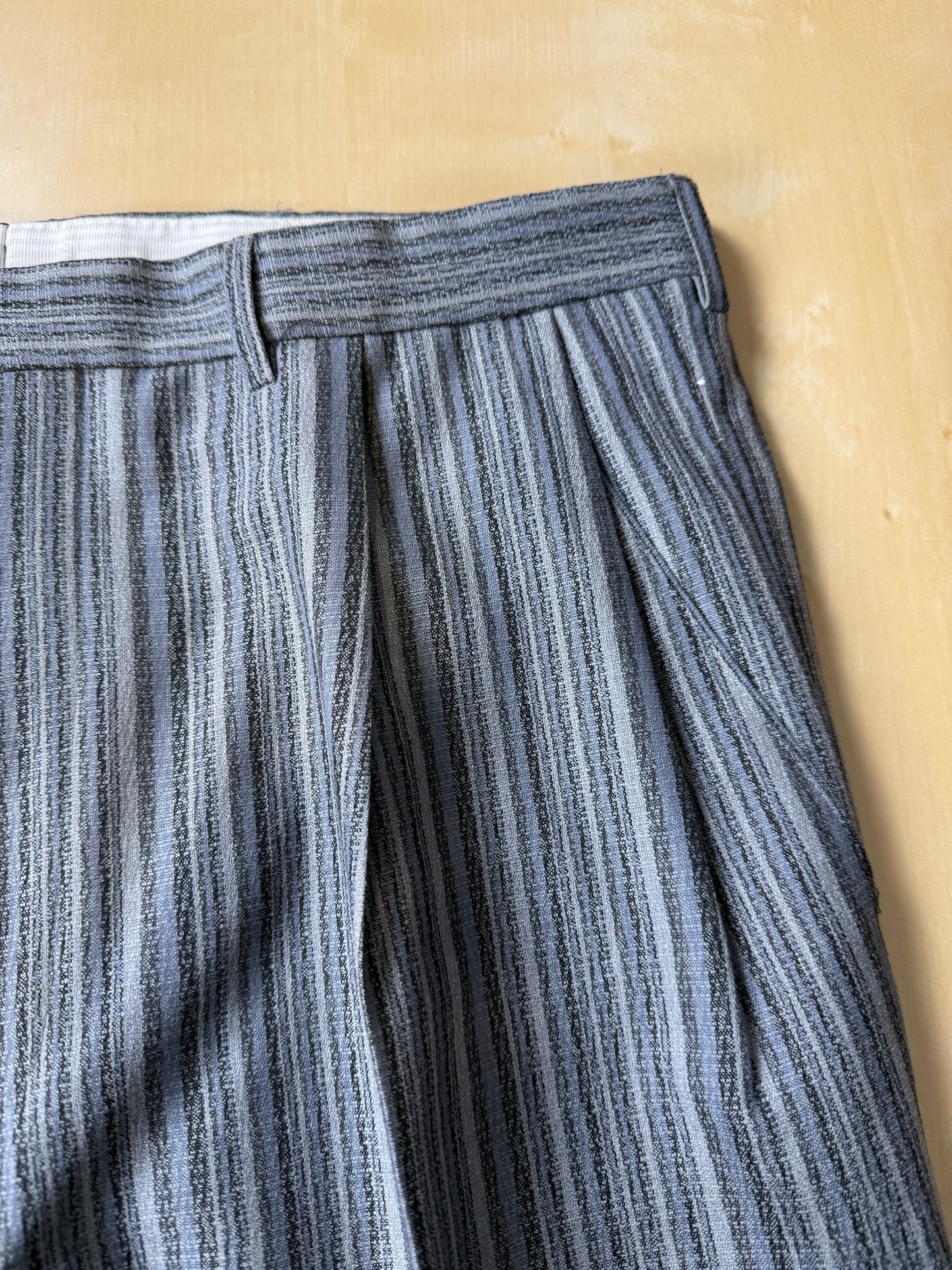 Pantaloni anni ‘80 in fresco lana grigio striato (NOS) - tg. 52