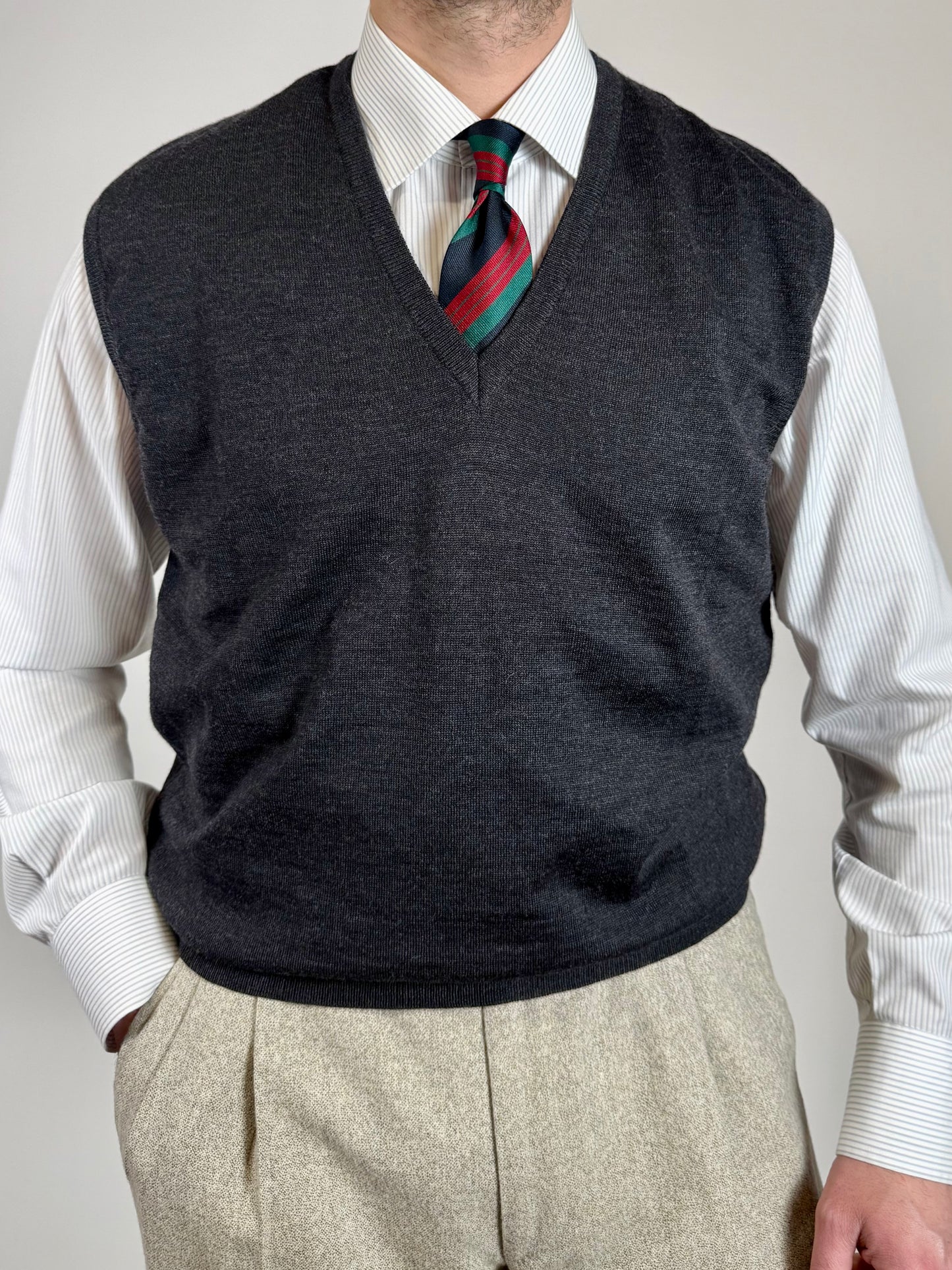 Gilet in pura lana merino grigio antracite - L (50-52)