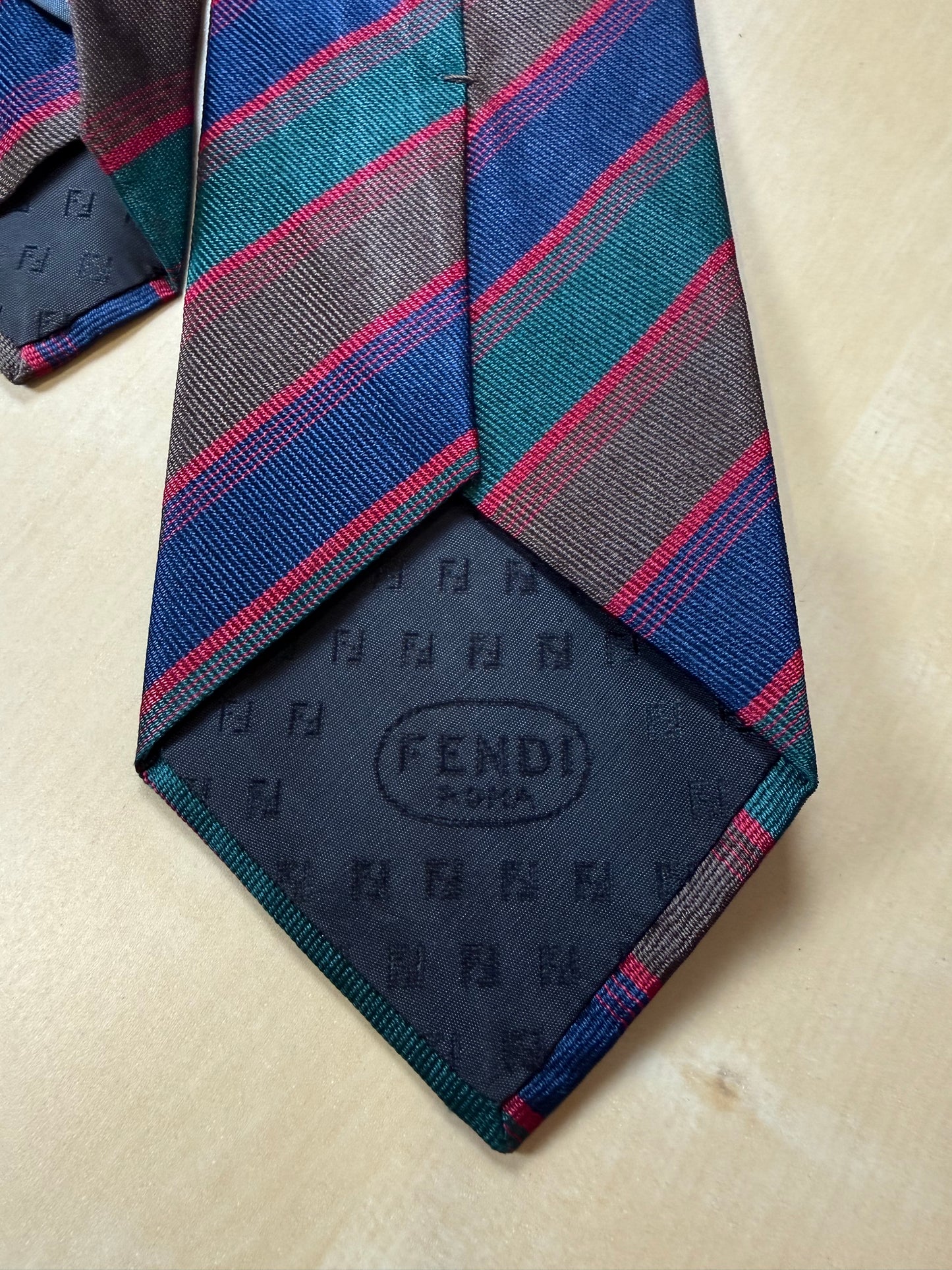 Cravatta Fendi regimental vintage