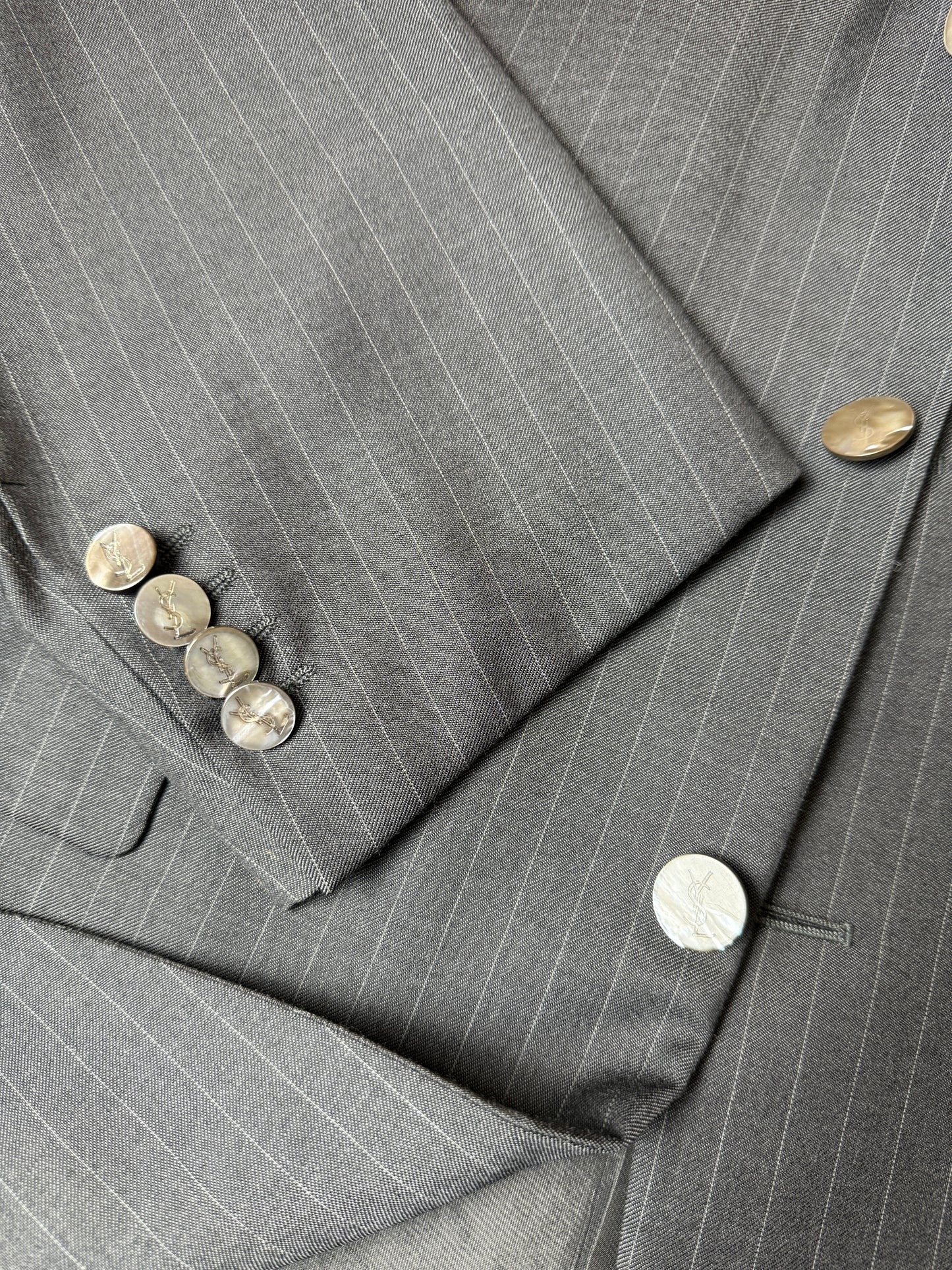 Completo Yves Saint Laurent anni ‘90 grigio gessato - tg. 54/56