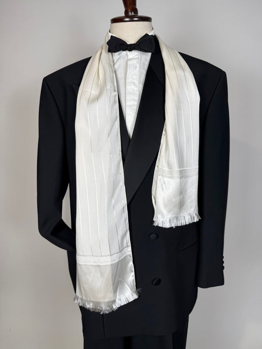 Sciarpa da sera in seta Pierre Cardin vintage