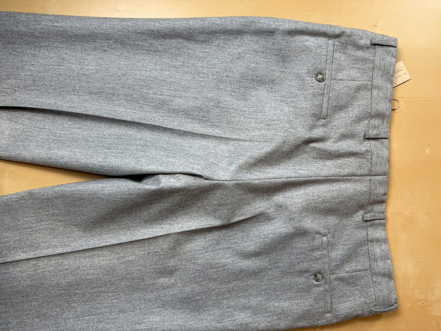 Pantaloni in flanella grigio chiaro anni ‘80 (NOS) - tg. 54