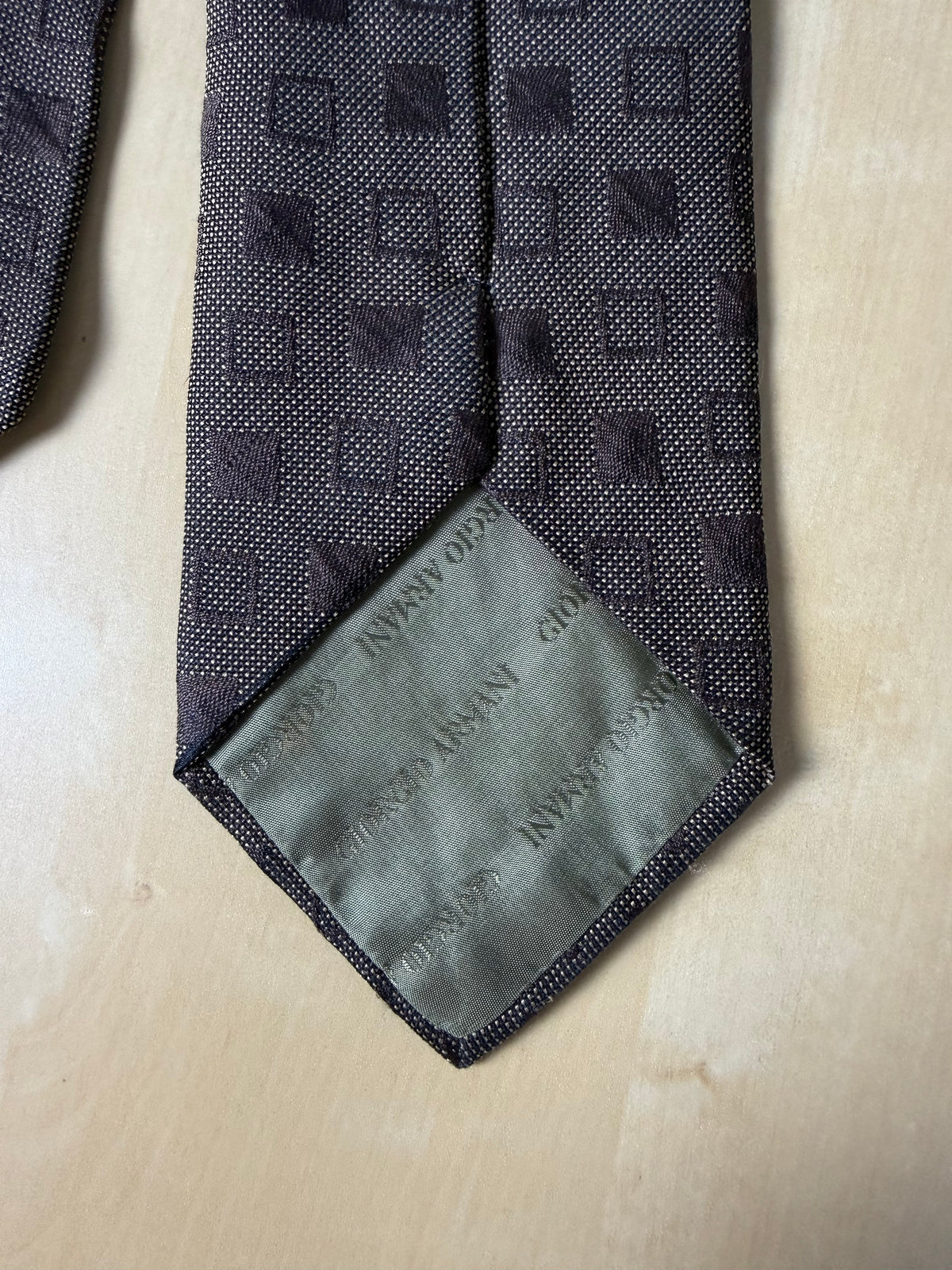 Cravatta Armani vintage marrone quadri