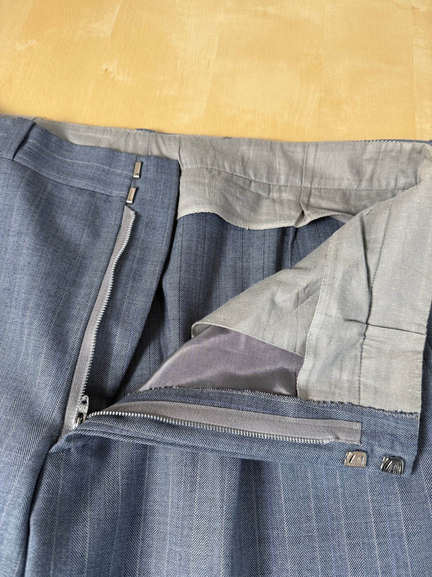 Completo sartoriale anni ‘60/'70 in grisaglia color carta da zucchero gessato - tg. 50/52