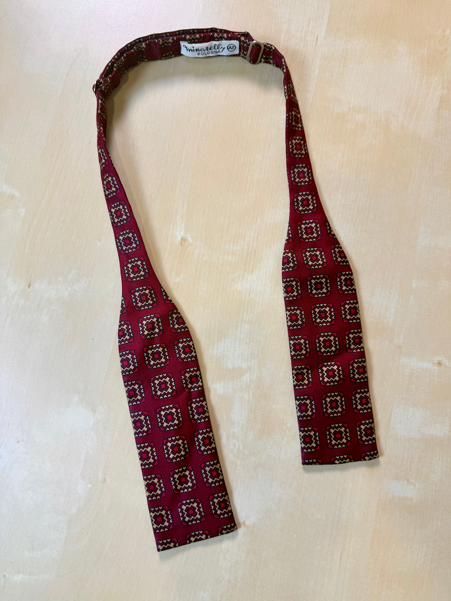 Papillon vintage bordeaux micro fantasia