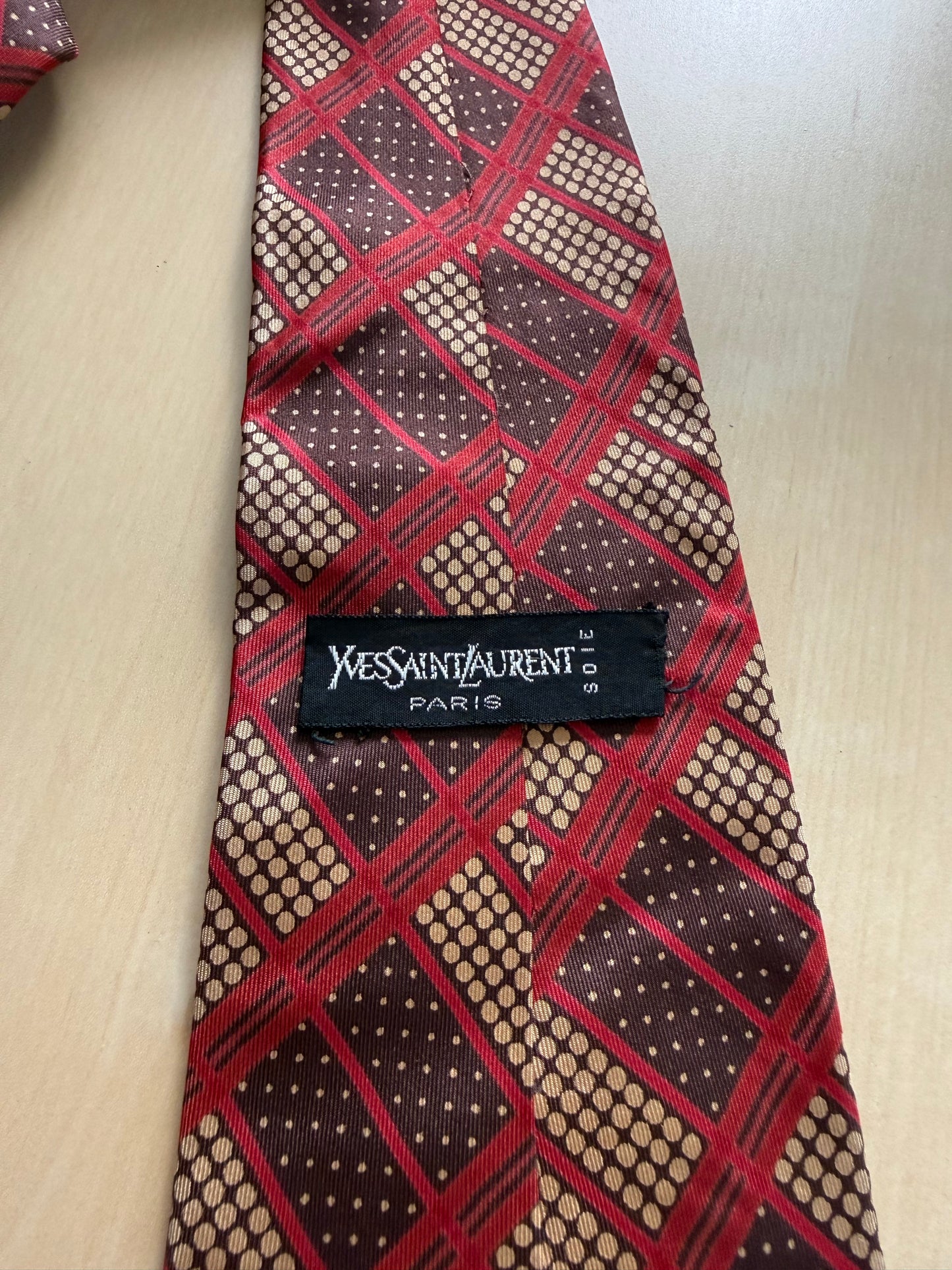 Cravatta Yves Saint Laurent anni ‘70 fantasia geometrica