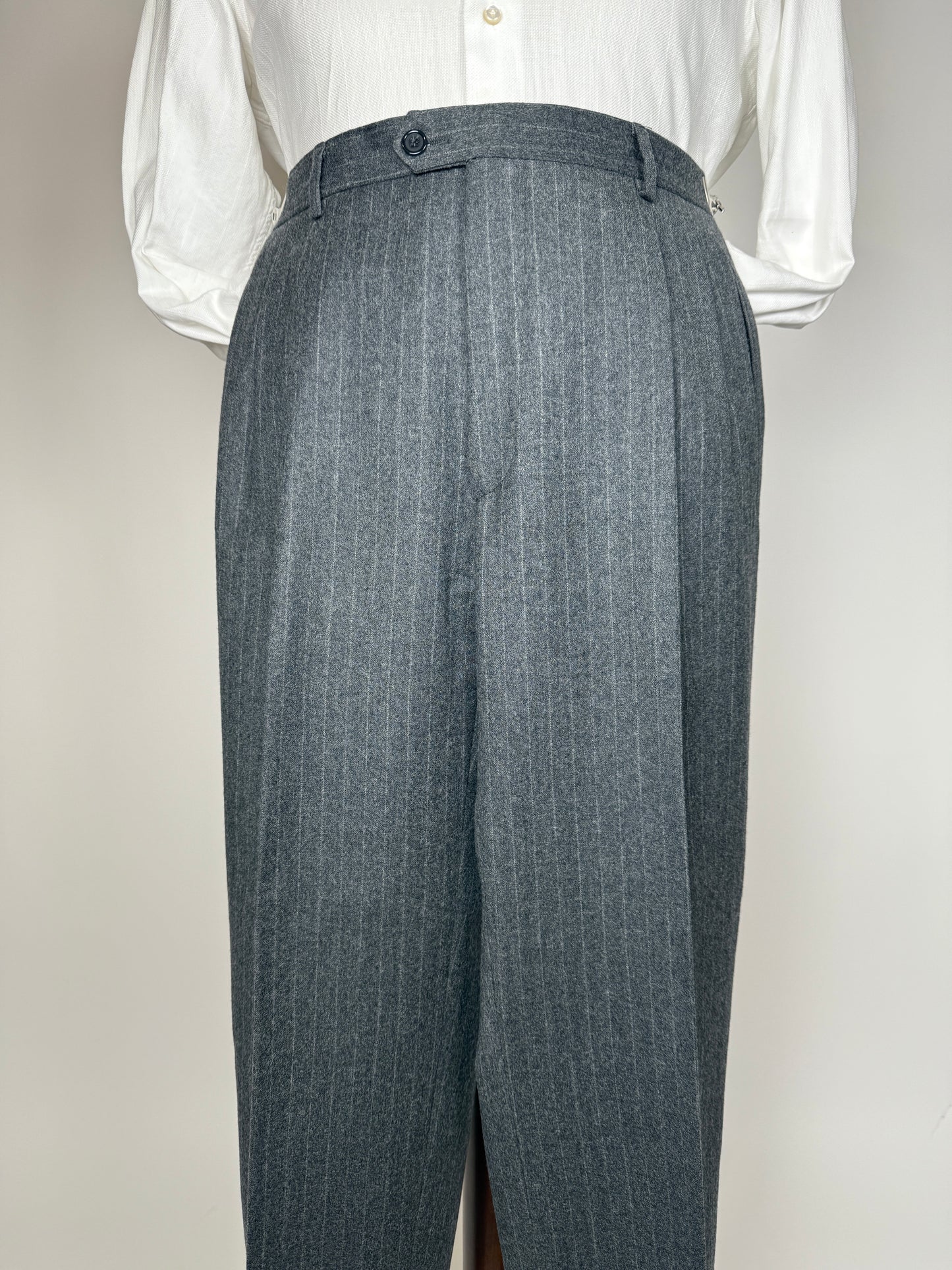 Completo doppiopetto flanella grigio gessato anni ‘80/‘90 - tg. 48/50, drop alto