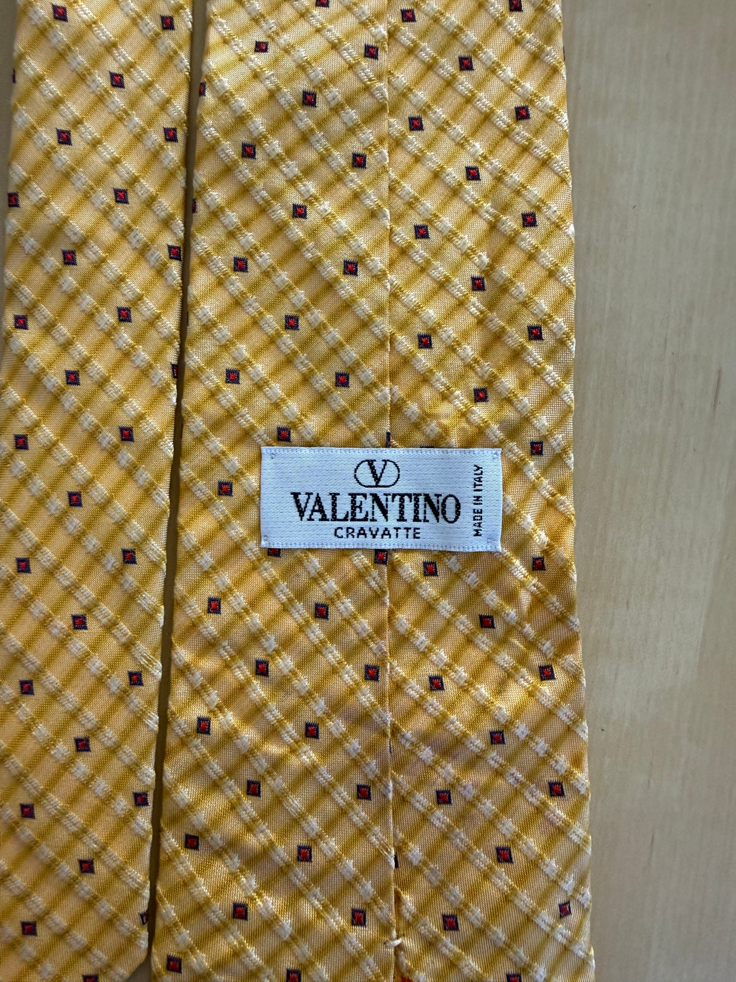 Cravatta Valentino giallo seersucker