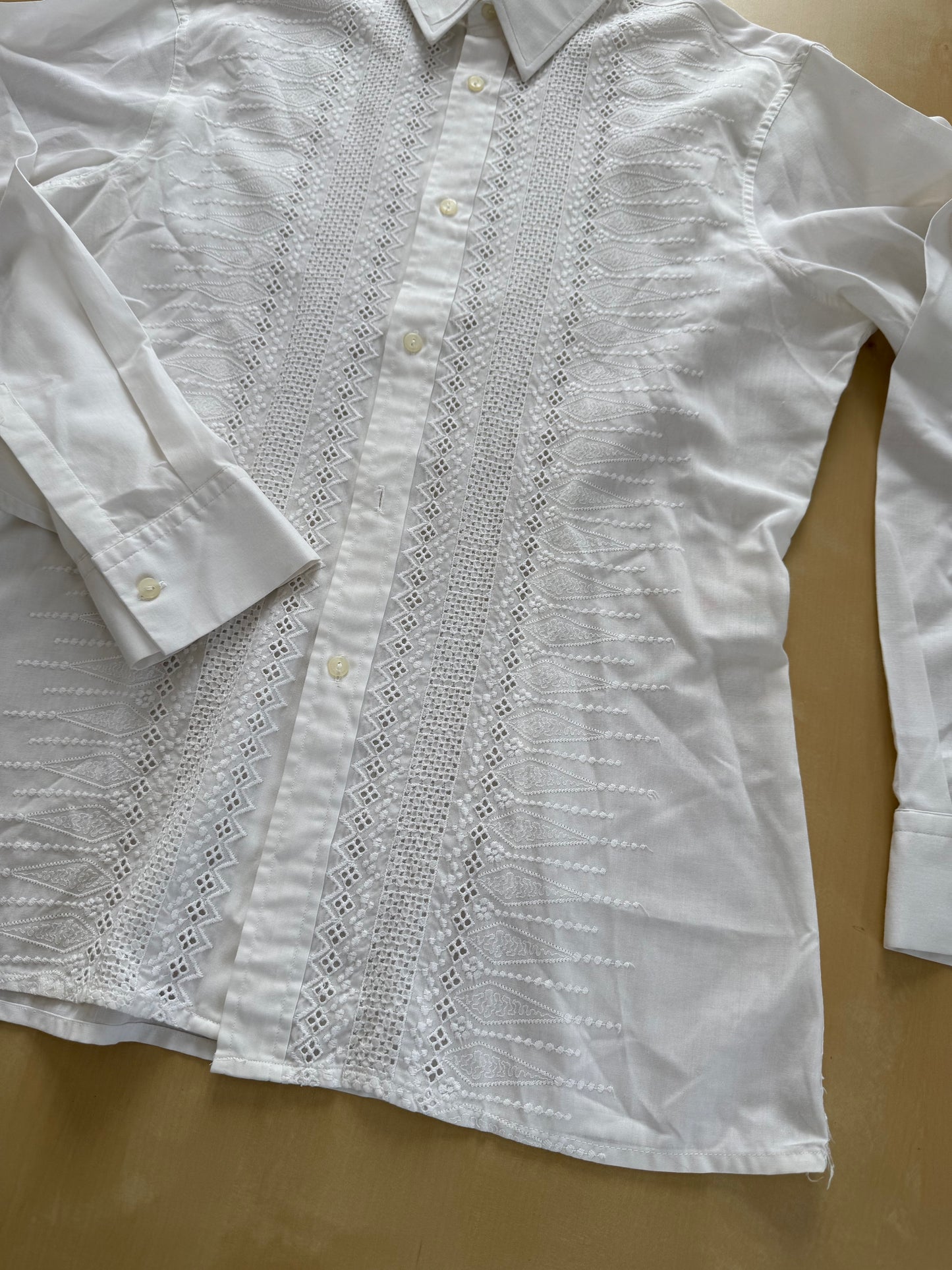 Camicia anni ‘70 con ricami traforati - XS/S collo 38