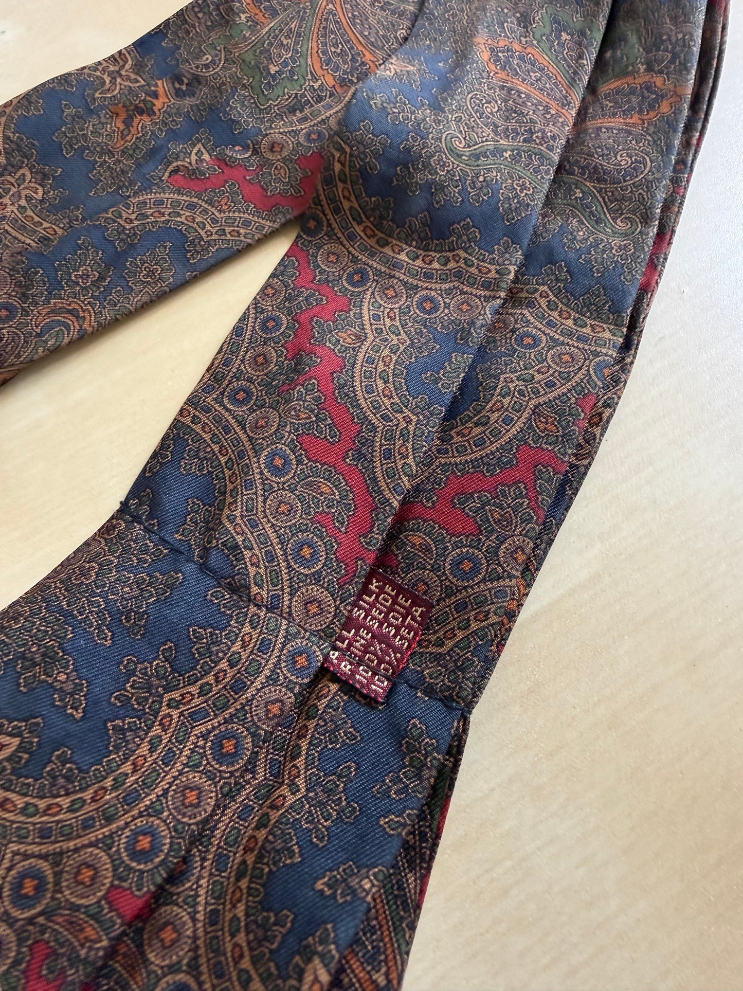 Ascot paisley blu e rosso