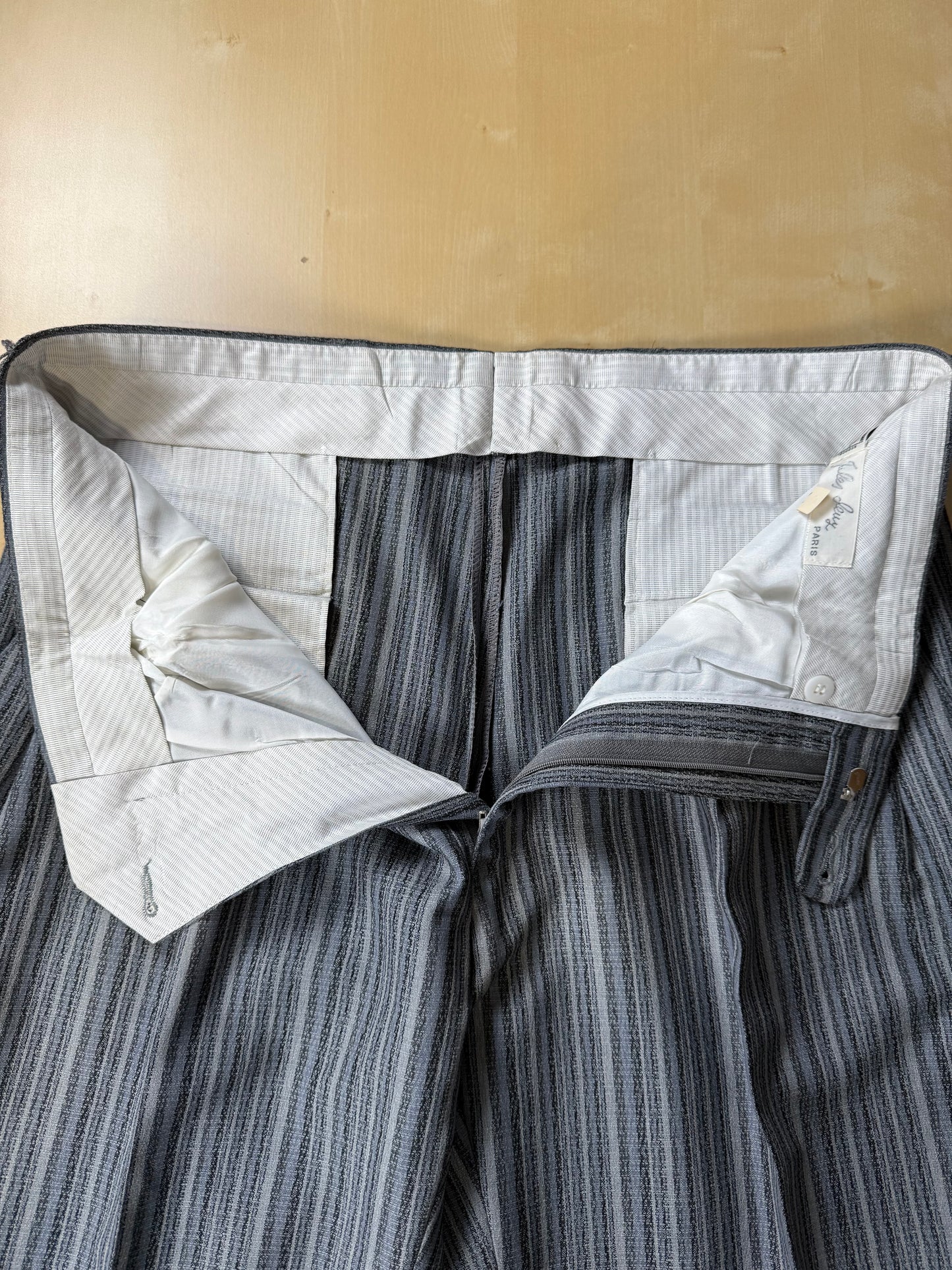 Pantaloni anni ‘80 in fresco lana grigio striato (NOS) - tg. 52