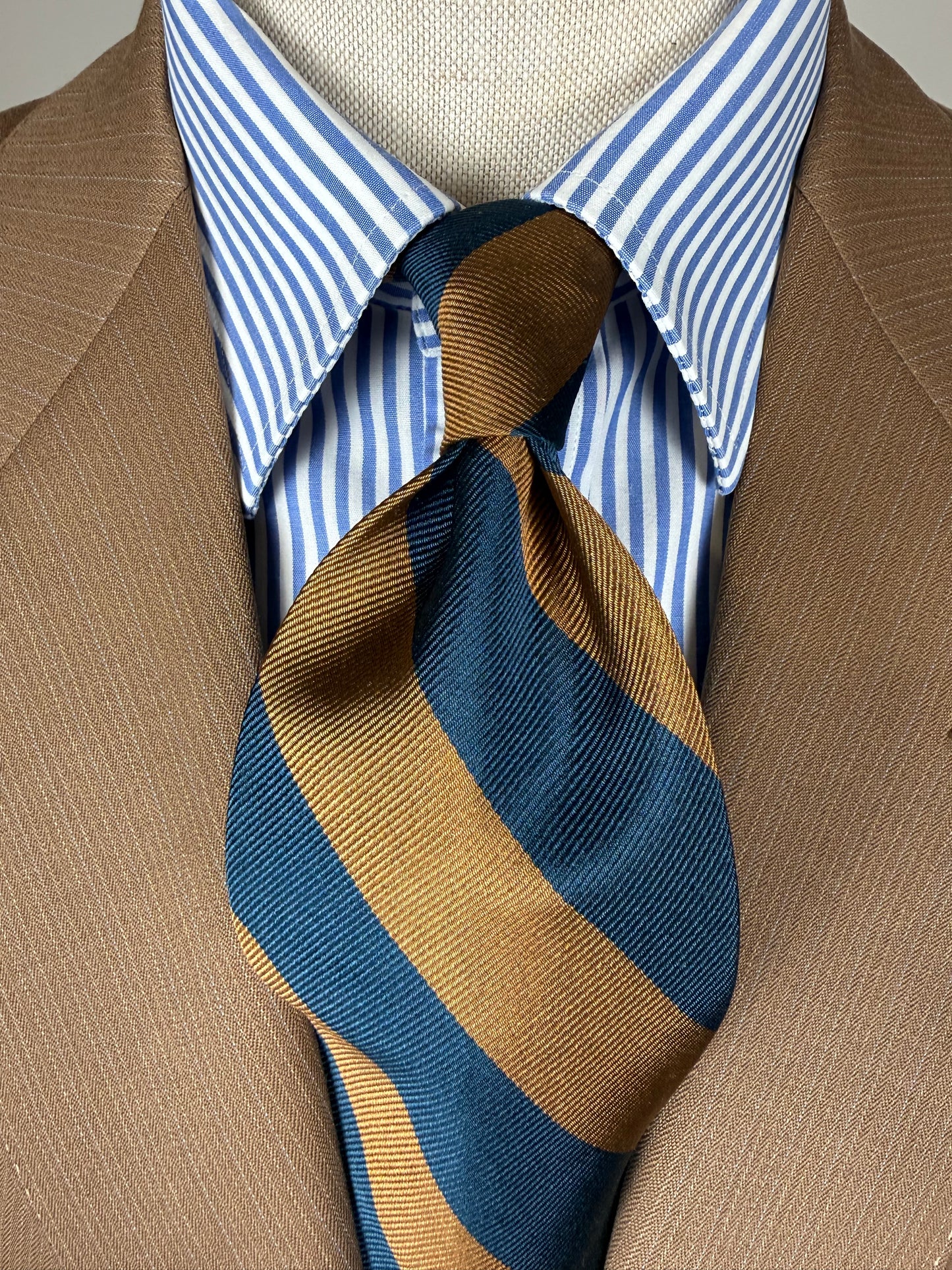 Cravatta Valentino righe blu e marrone