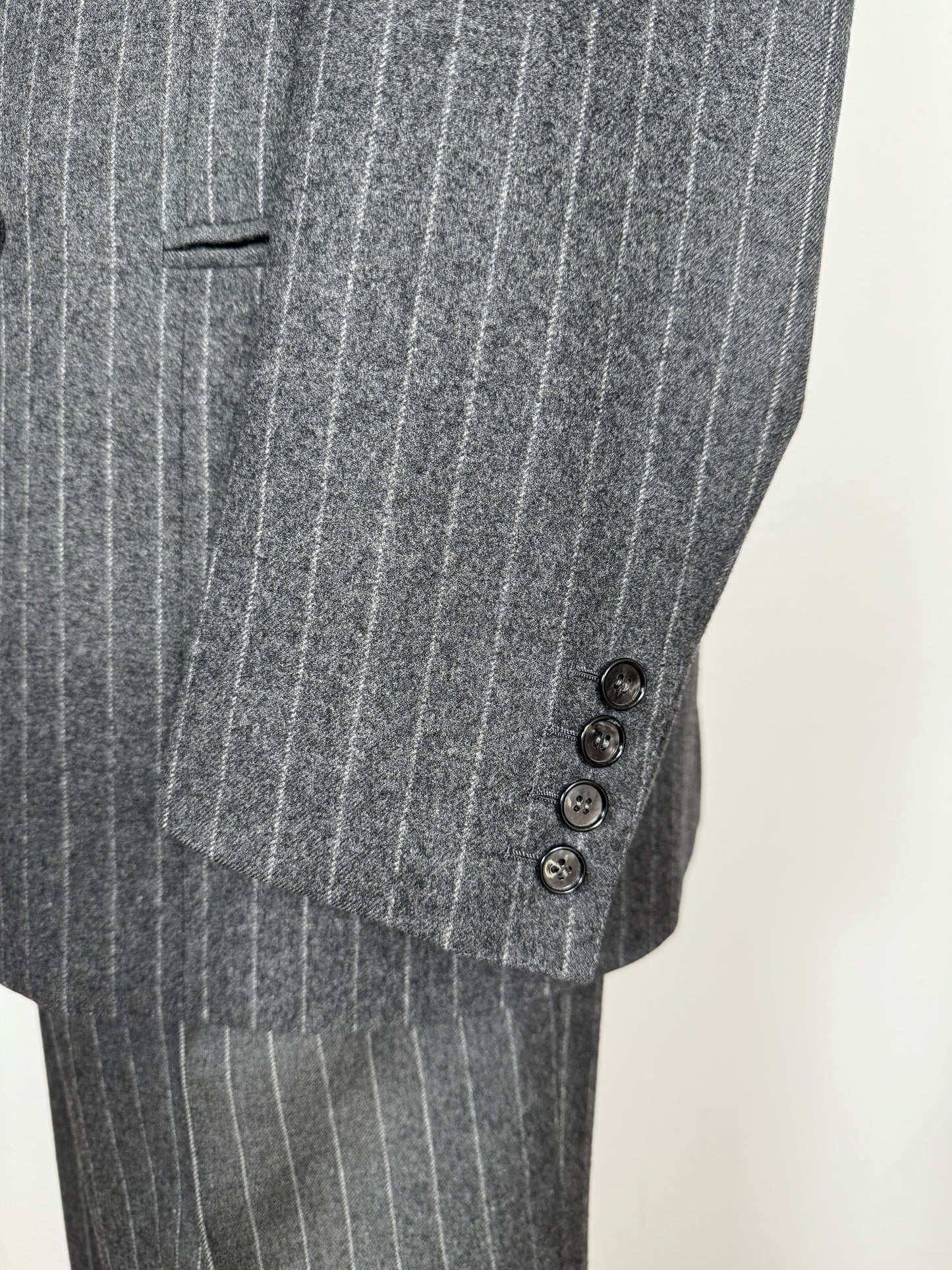 Completo doppiopetto sartoriale anni ‘70 in flanella grigio gessato - tg. 50/52 drop basso