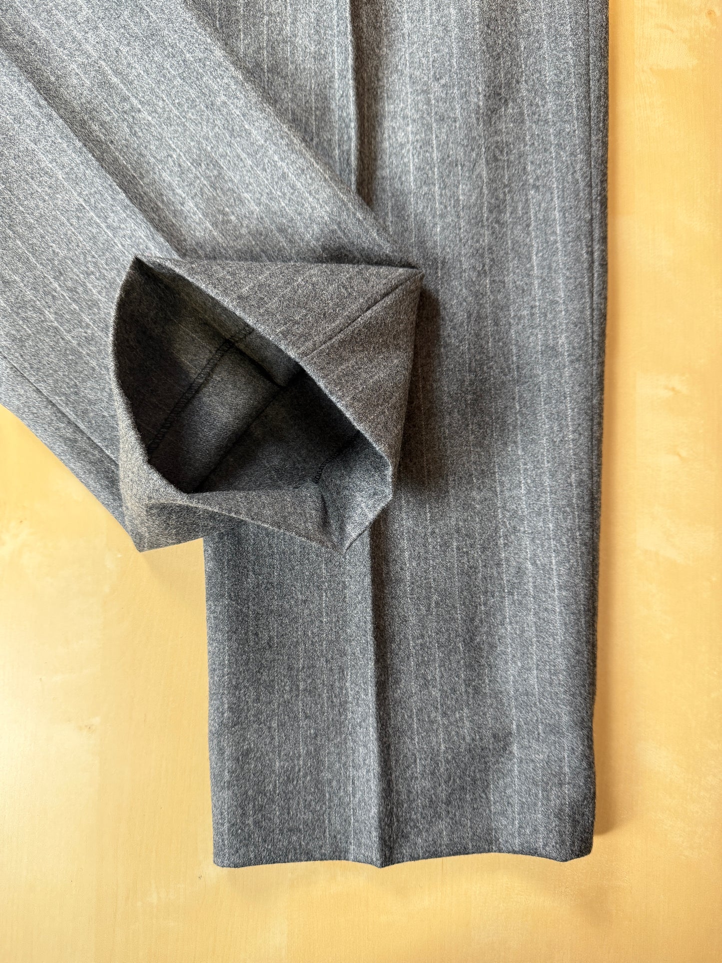 Completo doppiopetto flanella grigio gessato anni ‘80/‘90 - tg. 48/50, drop alto