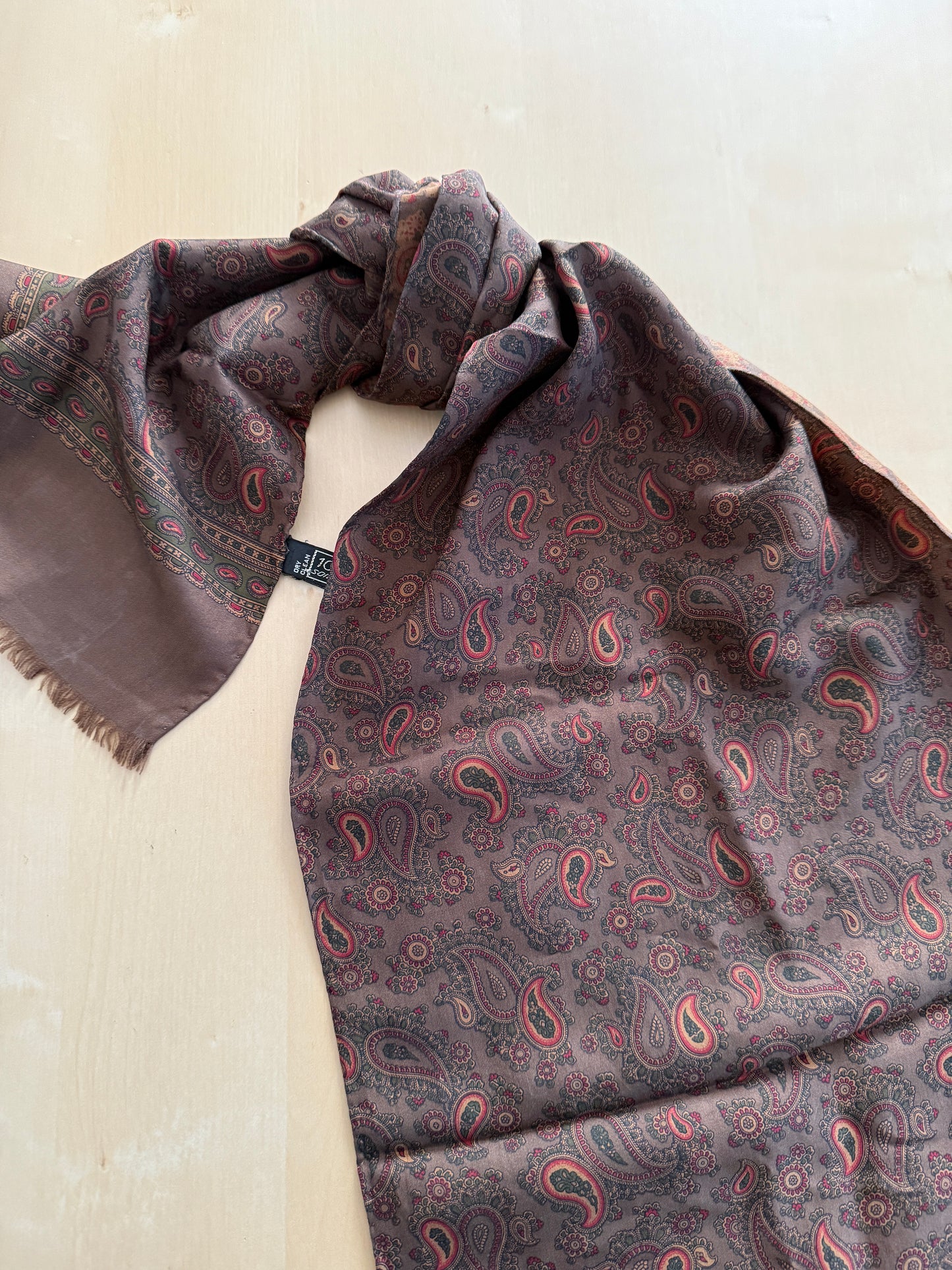 Sciarpa in seta Guy Laroche vintage paisley