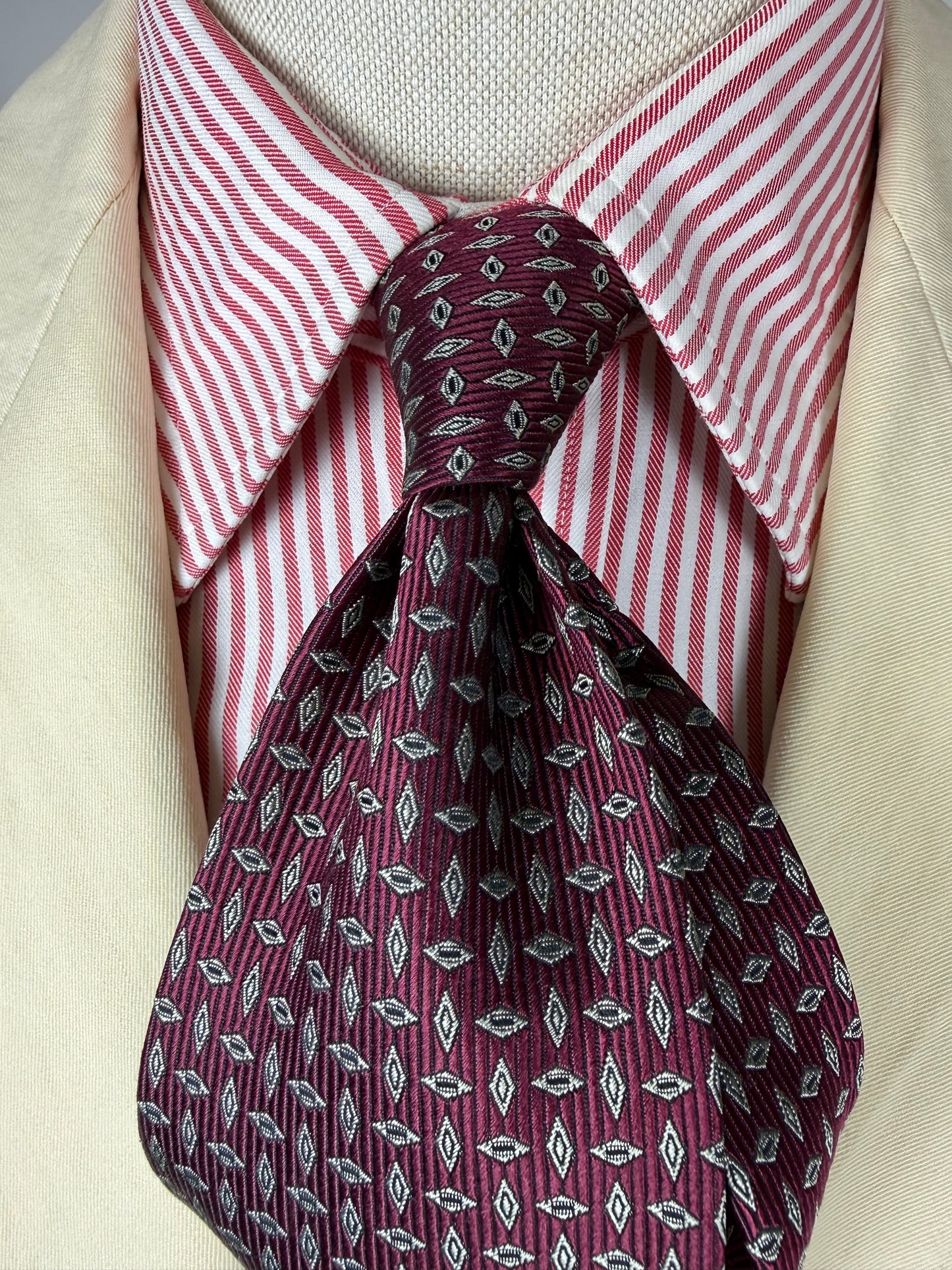 Cravatta bordeaux micro fantasia