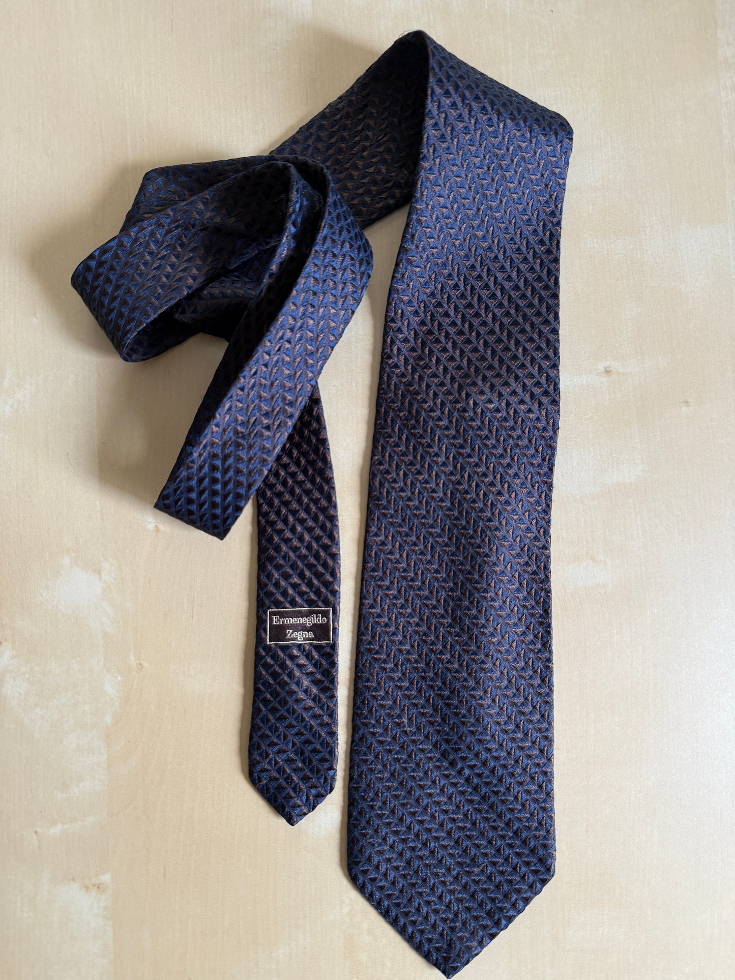 Cravatta Ermenegildo Zegna effetto rilievo