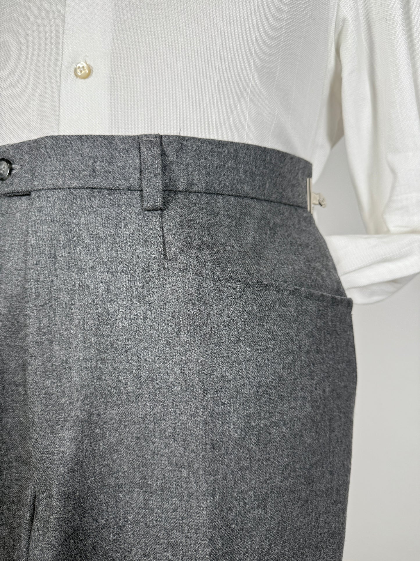 Pantaloni anni ‘90 flanella grigia con tasche alla carrettiera (NOS) - tg. 48