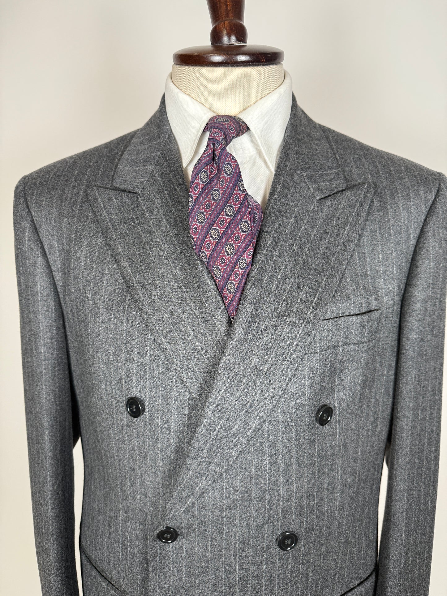 Completo doppiopetto flanella grigio gessato anni ‘80/‘90 - tg. 48/50, drop alto