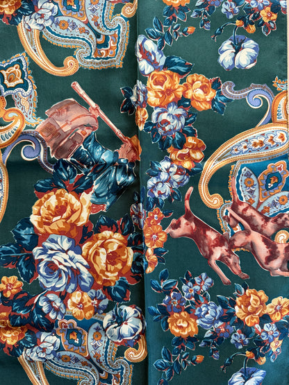 Sciarpa in seta Prochownick fantasia floreale e caccia