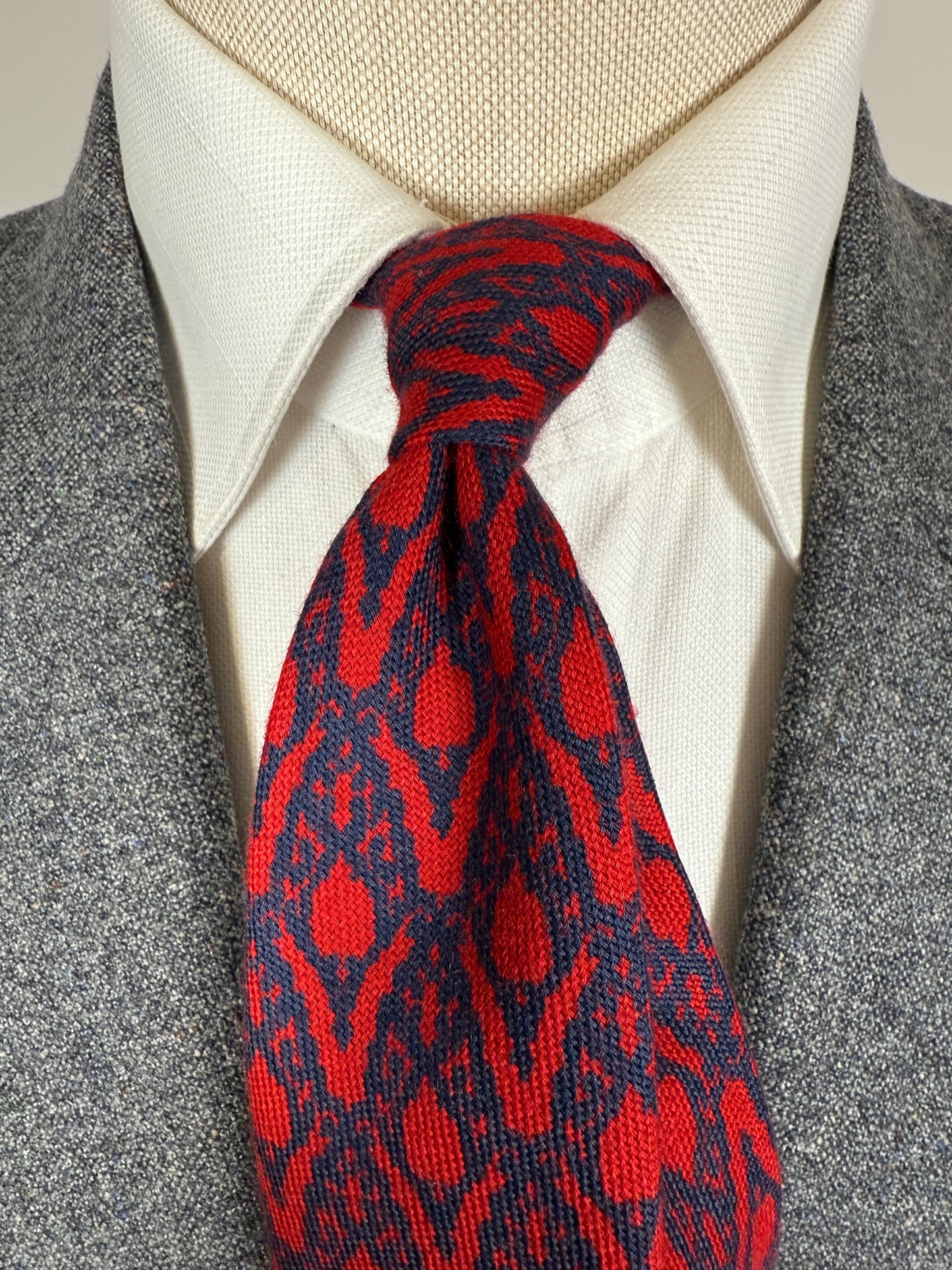 Cravatta vintage in lana e cashmere fantasia damascata