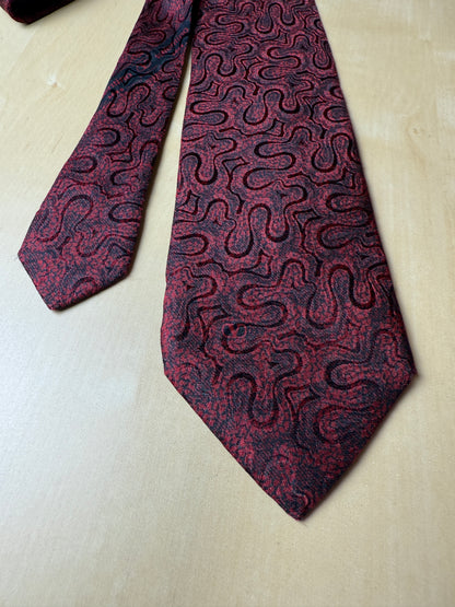 Cravatta Valentino nero e rosso jacquard