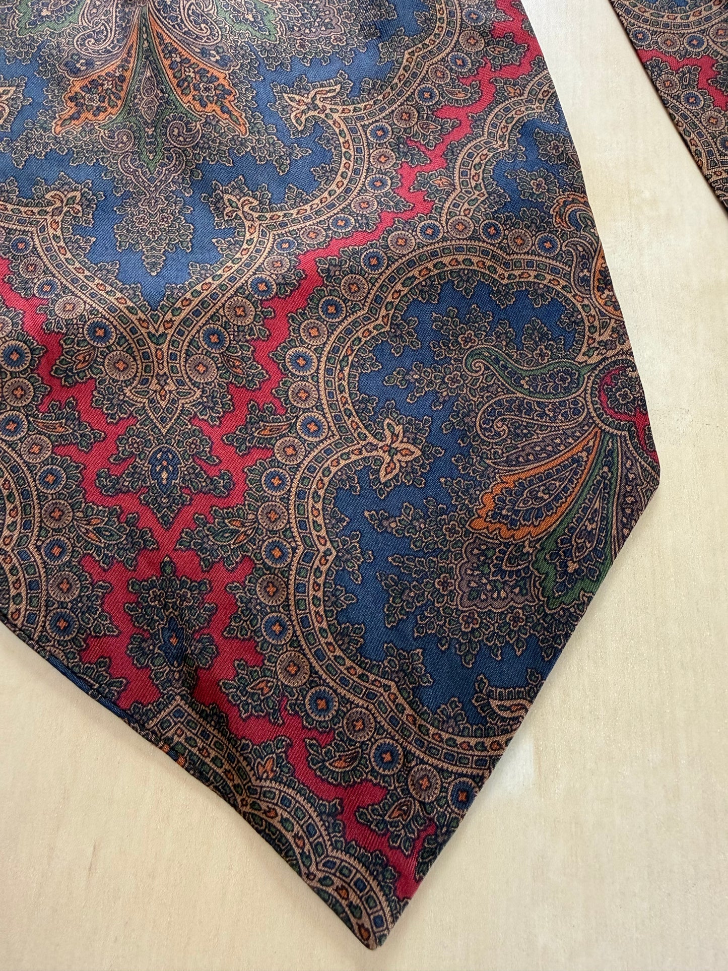 Ascot paisley blu e rosso