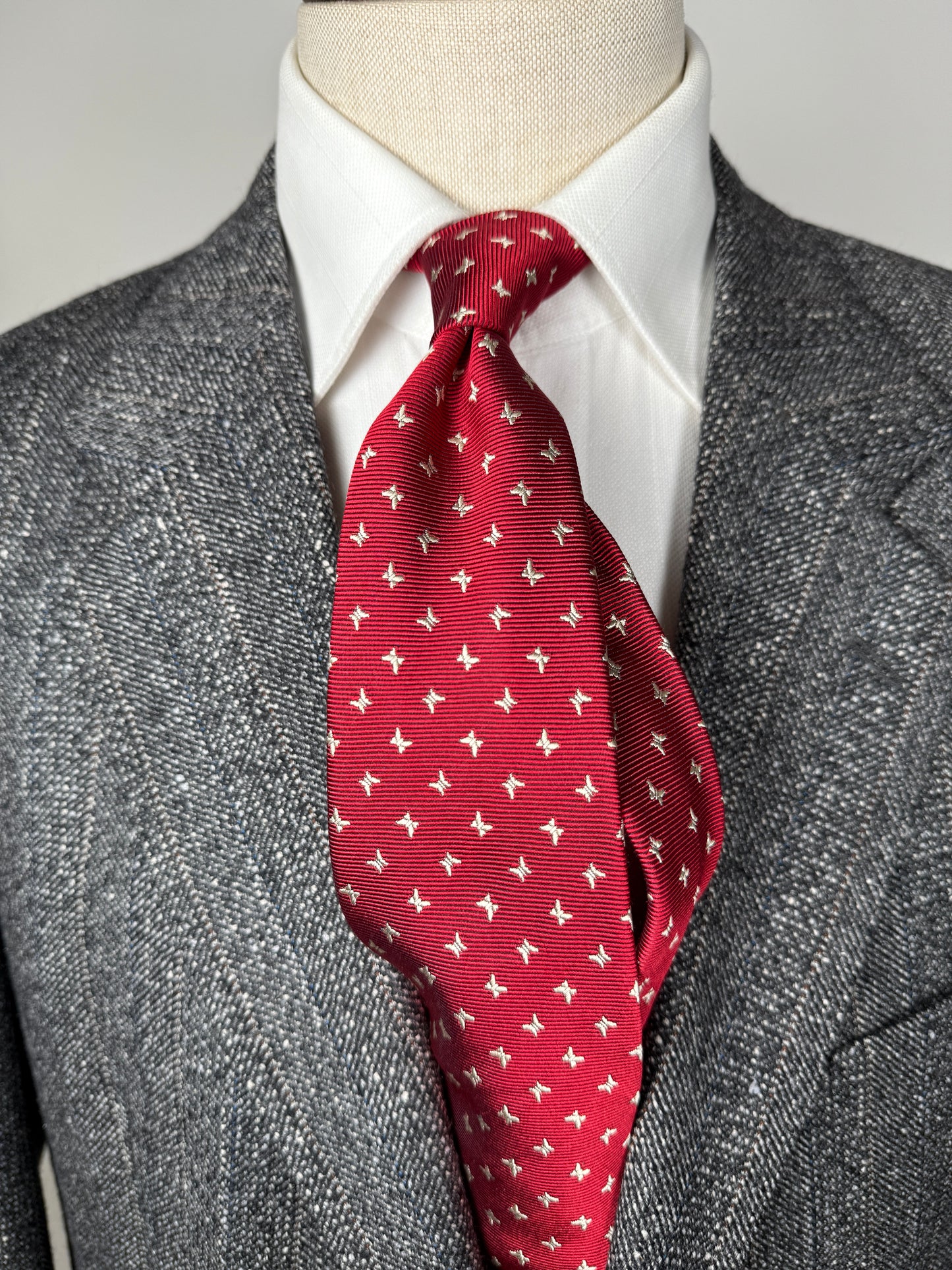 Cravatta Salvatore Ferragamo per Arma dei Carabinieri rossa micro fantasia