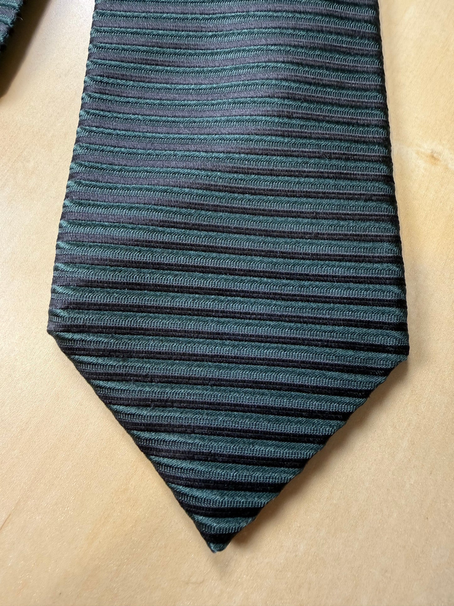 Cravatta Ermenegildo Zegna cannettata verde e nera