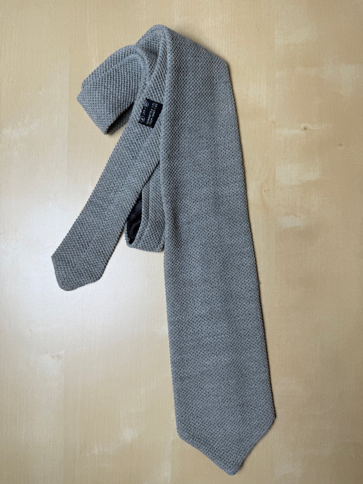 Cravatta Armani in maglia piquet grigio/salvia