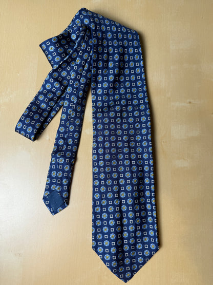 Cravatta blu micro fantasia floreale