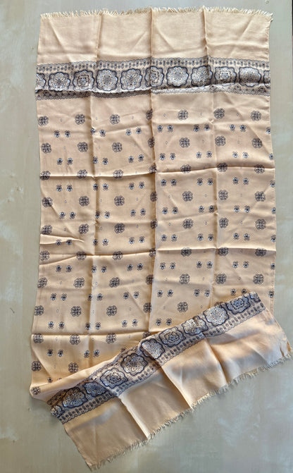 Sciarpa foulard in seta giallo crema micro fantasia