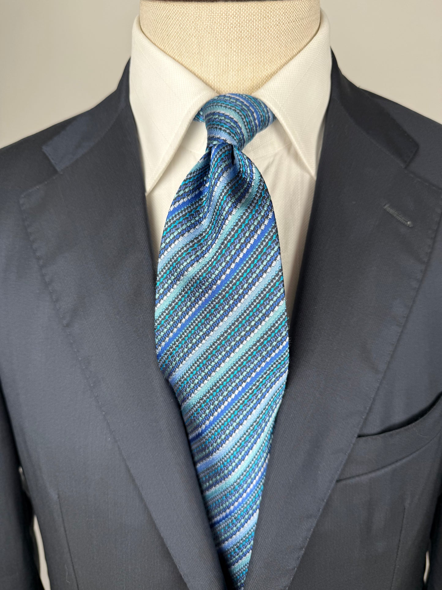 Cravatta Missoni fantasia striata blu