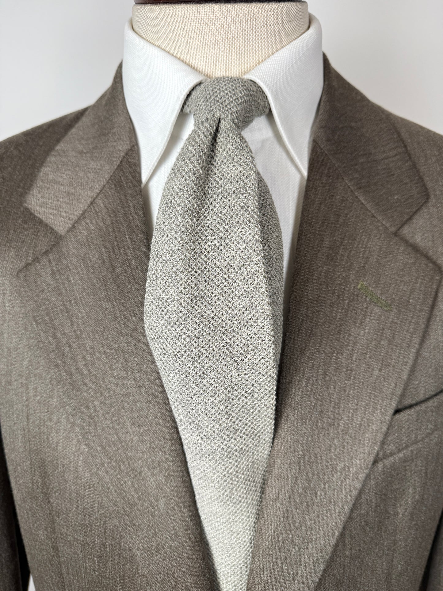 Cravatta Armani in maglia piquet grigio/salvia