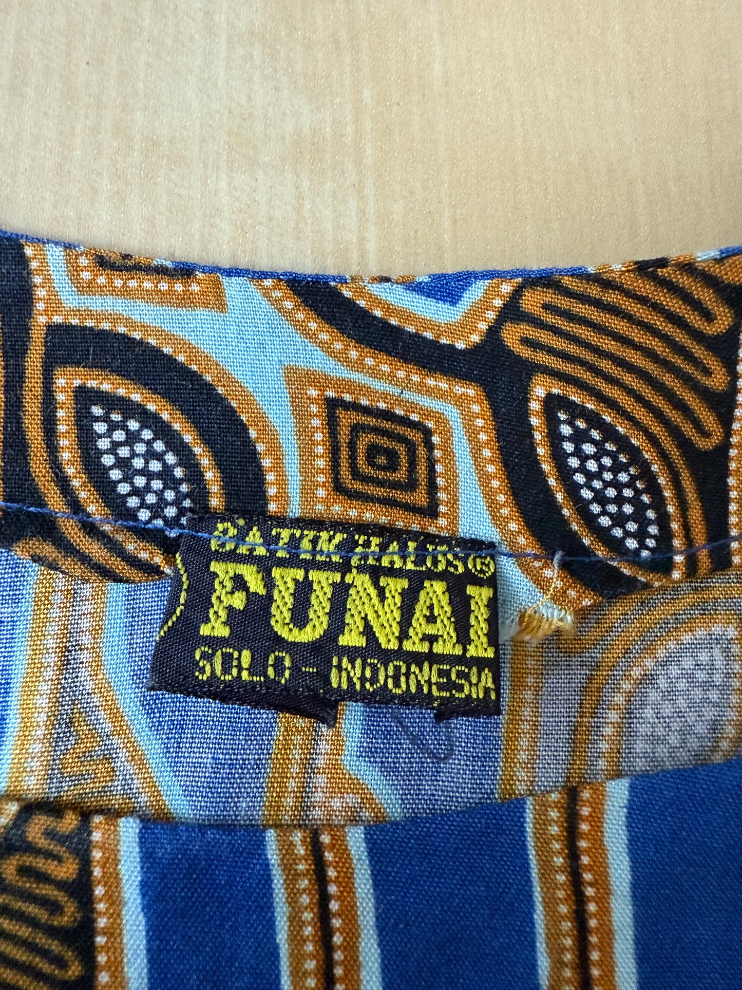 Abito indonesiano fantasia etnica