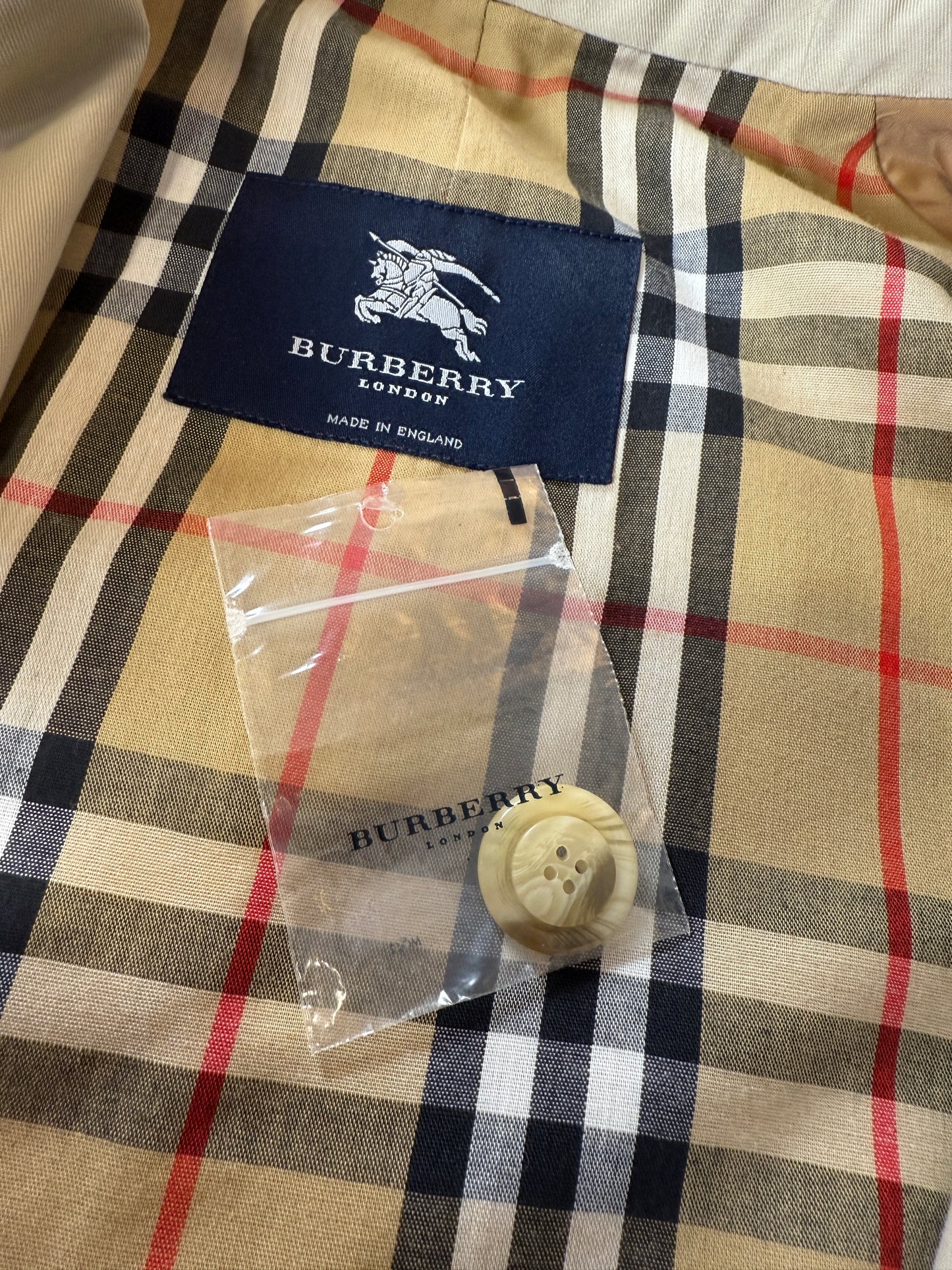 Soprabito impermeabile Burberry monopetto (nuovo) - tg. 50