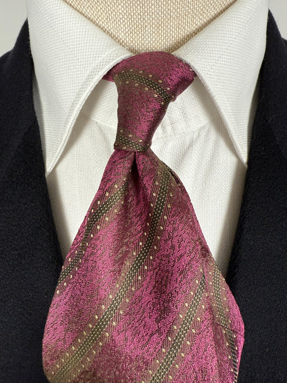 Cravatta Hilton anni ‘80 rosa jacquard a righe