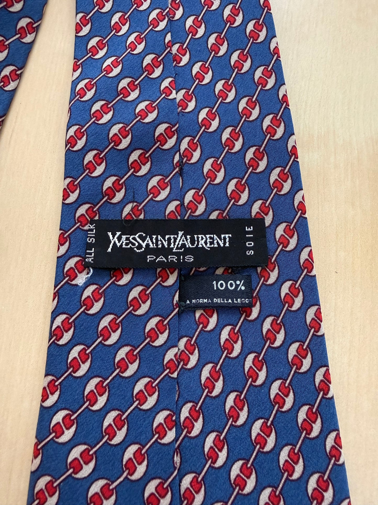 Cravatta Yves Saint Laurent anni ‘70 fantasia diagonale