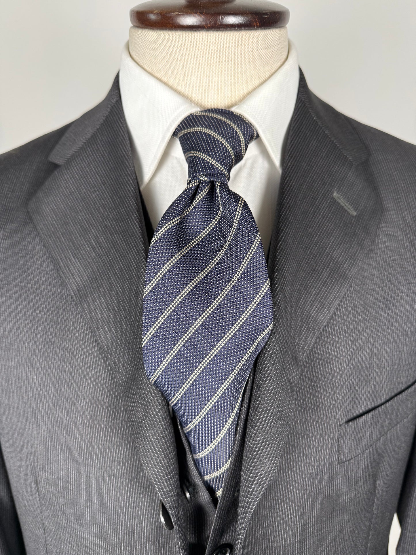 Cravatta Kiton 5 pieghe grenadine a righe