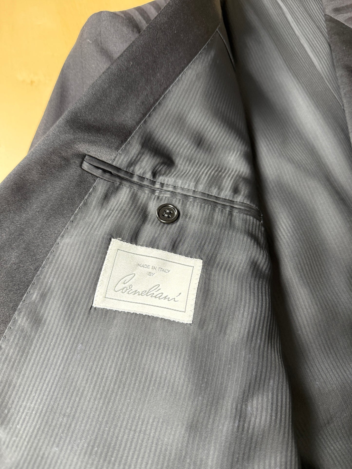 Smoking doppiopetto Corneliani anni ‘80 - tg. 44/46 drop alto